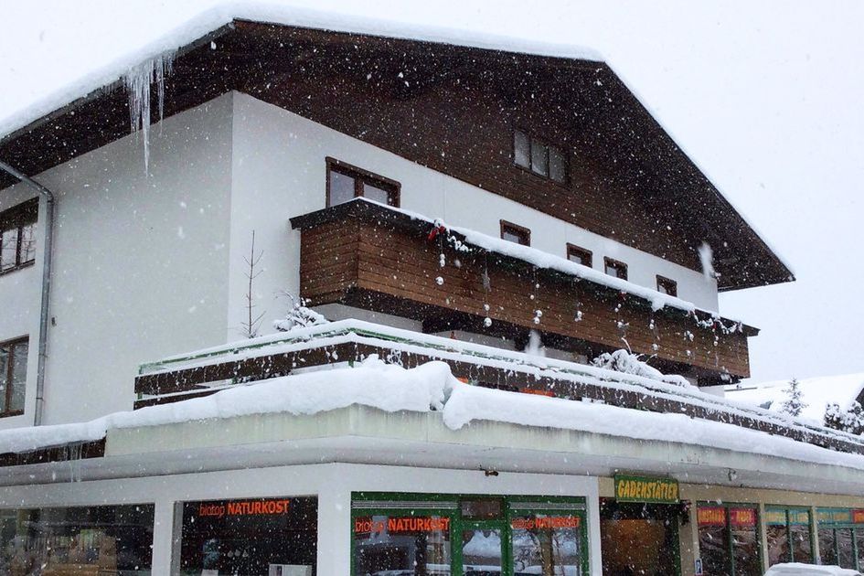 obiekt, budynek główny