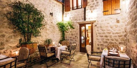 restauracja, teren hotelu