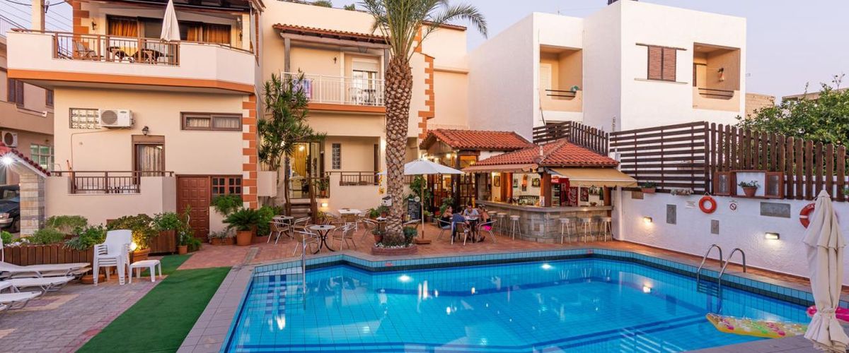 obiekt, teren hotelu, basen