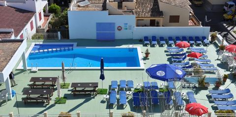 basen, teren hotelu, obiekt