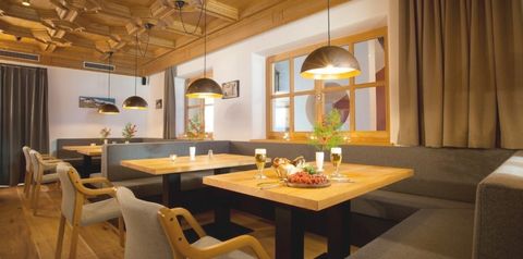 teren hotelu, restauracja, kawiarnia