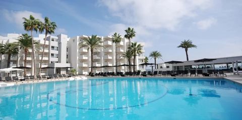 basen, budynek główny