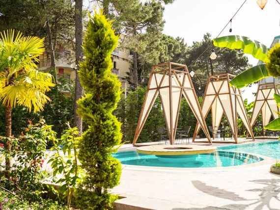 Garden INN Palace 4*