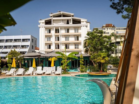 Garden INN Palace 4*