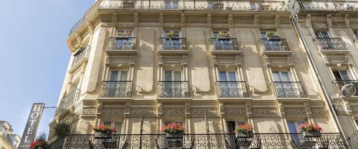 budynek główny, obiekt