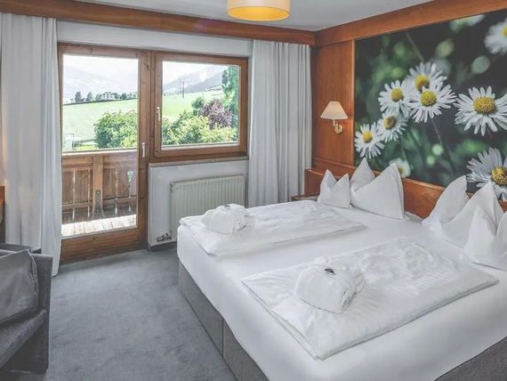 Gartenhotel Crystal (Fugen) 4*