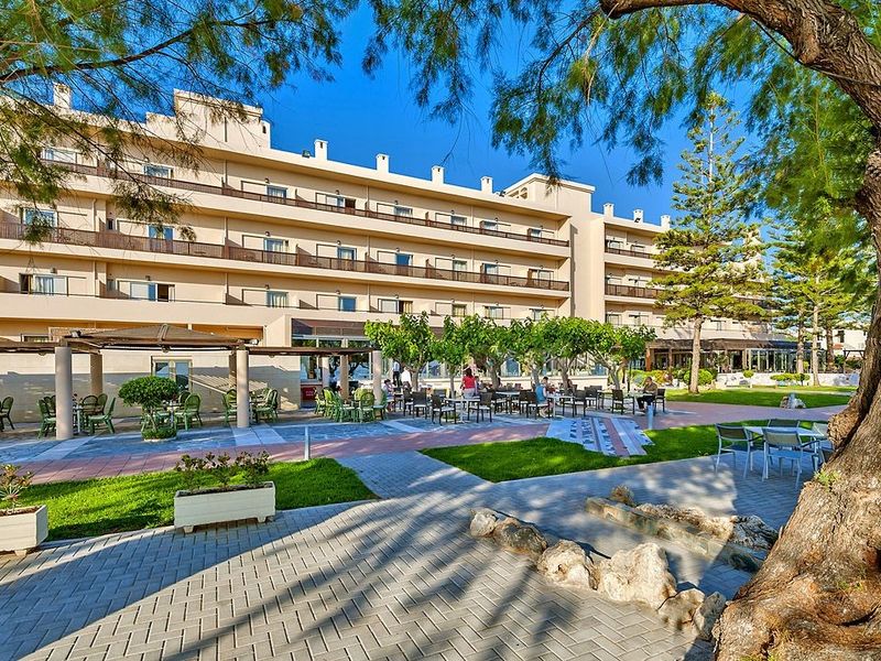Giannoulis Santa Marina Beach (Agia Marina)