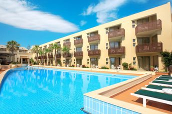 Giannoulis Santa Marina Plaza