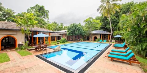 teren hotelu, basen, obiekt