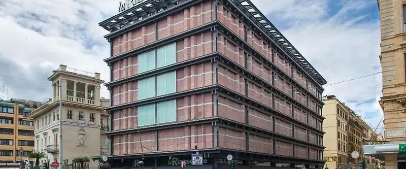 budynek główny, obiekt