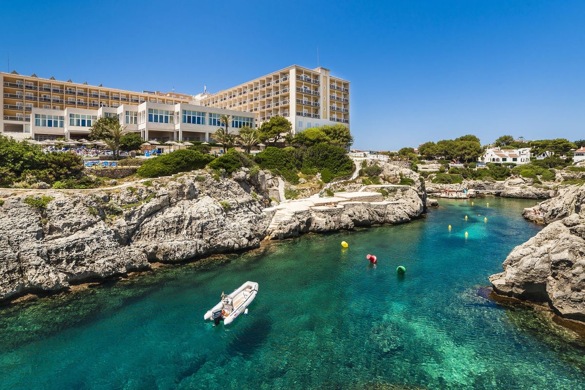 obiekt, teren hotelu