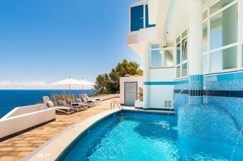 Globales Apartments Cala Vinas
