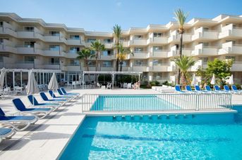 Globales Cala Bona Suites (ex Som Llevant Suites)