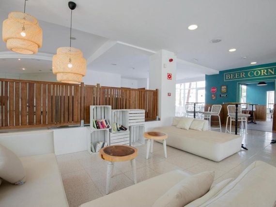 Globales Cala Bona Suites (ex Som Llevant Suites) - zdjęcie 5