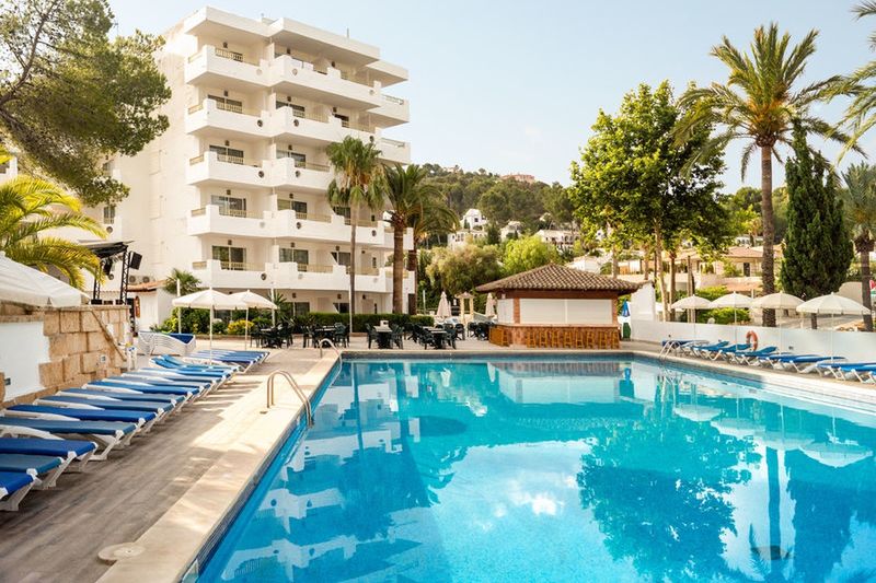 obiekt, teren hotelu, basen