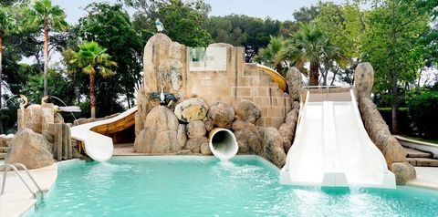 basen, zjeżdżalnia