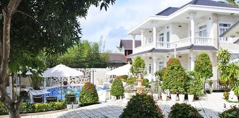 teren hotelu, budynek główny