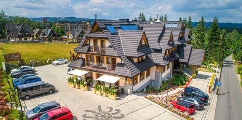 obiekt, budynek główny, teren hotelu