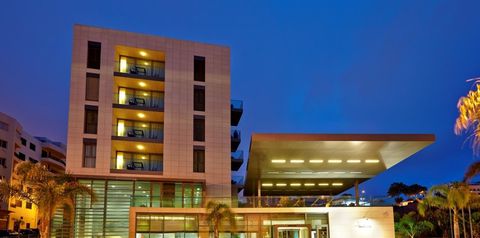 obiekt, budynek główny