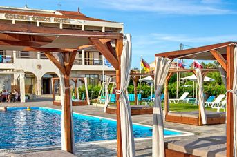 Golden Sands (Agios Georgios)