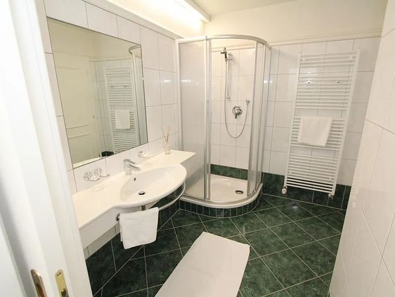 Apartment Stillleben 4*