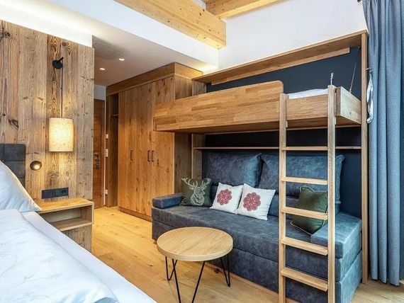 Apartment Stillleben 4*