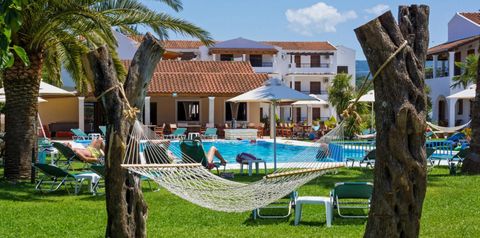 obiekt, teren hotelu, basen