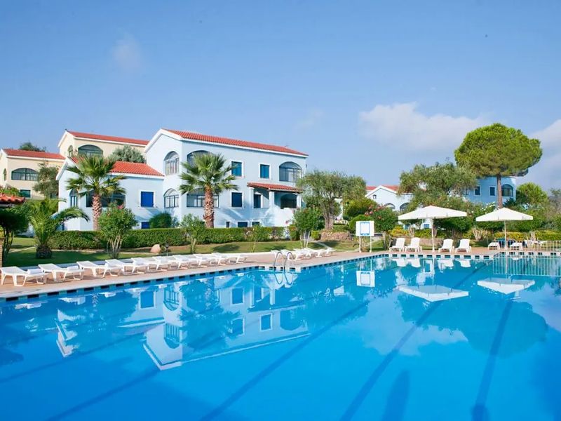 Govino Bay