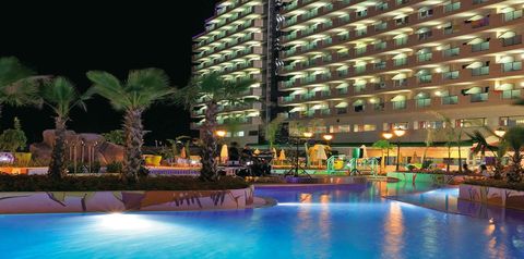 teren hotelu, obiekt, basen