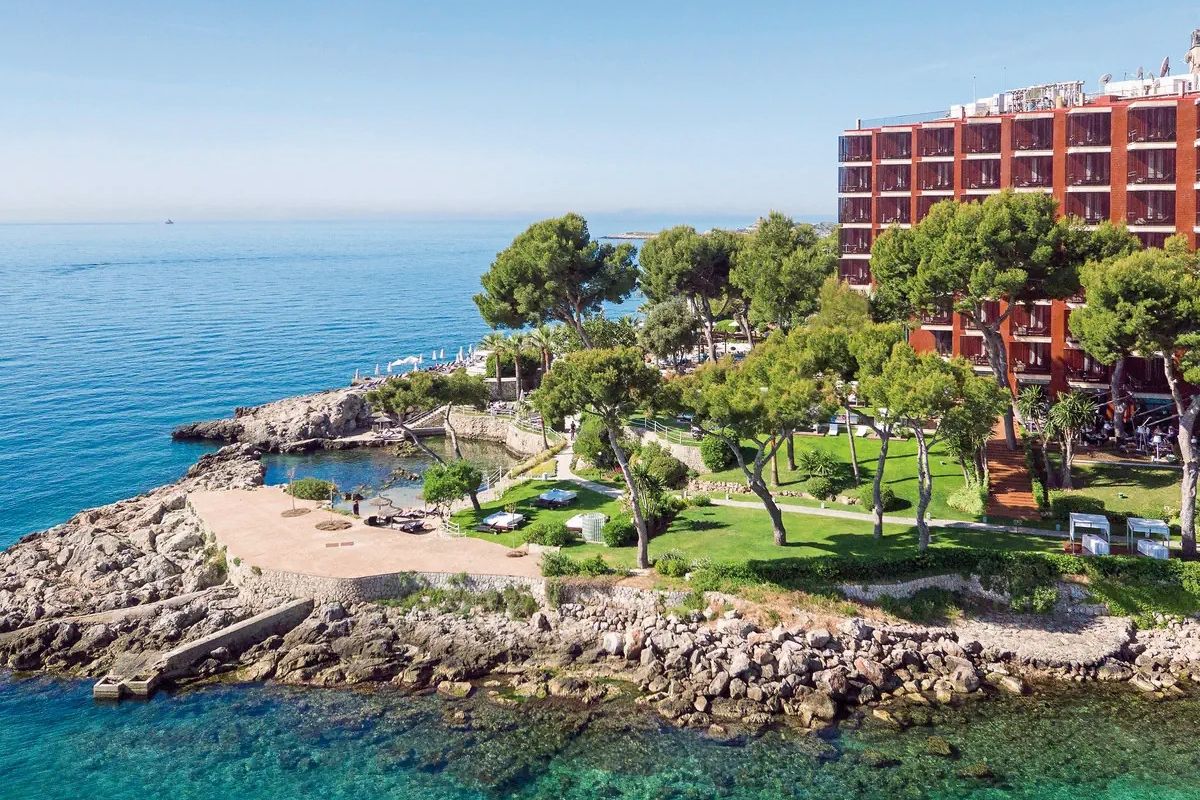 teren hotelu, plaża