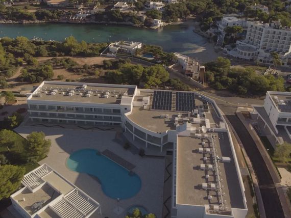 basen, teren hotelu, obiekt