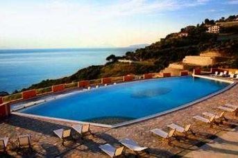 Grand Avalon Sikani Resort