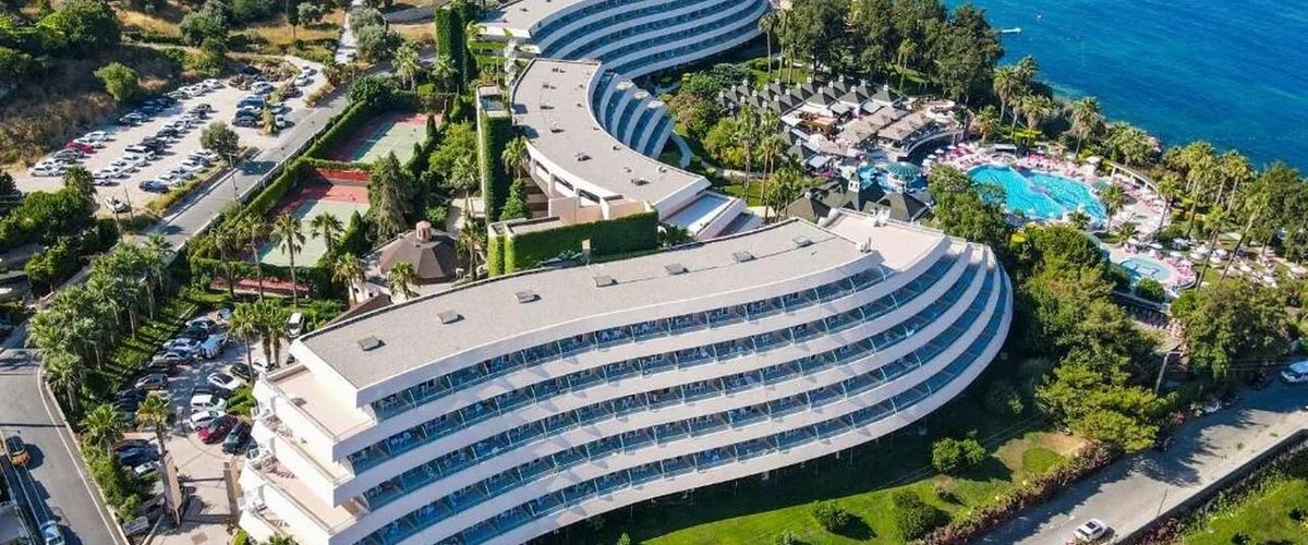 obiekt, teren hotelu