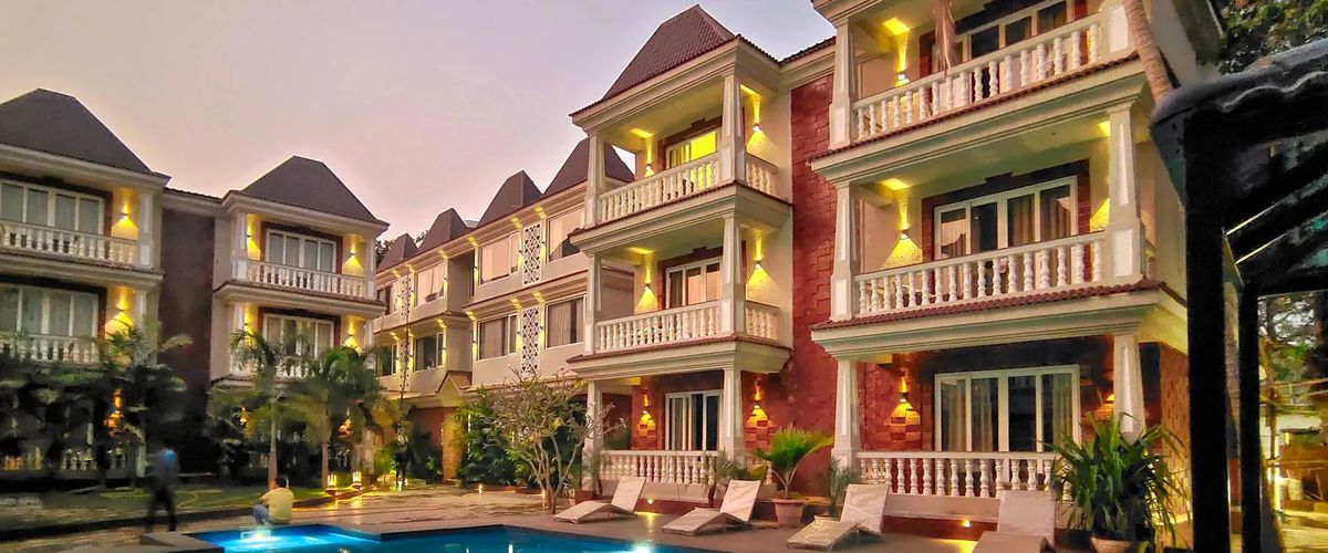 obiekt, teren hotelu, basen