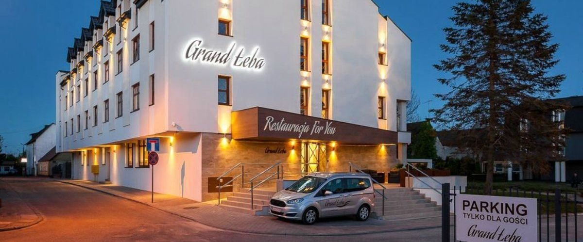 obiekt, budynek główny, teren hotelu