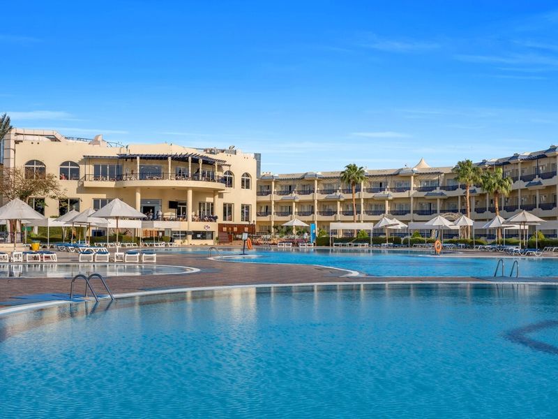 Grand Oasis Resort