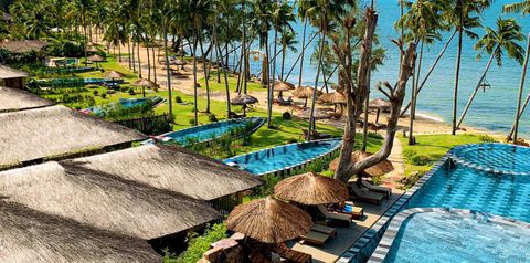 teren hotelu, basen, plaża