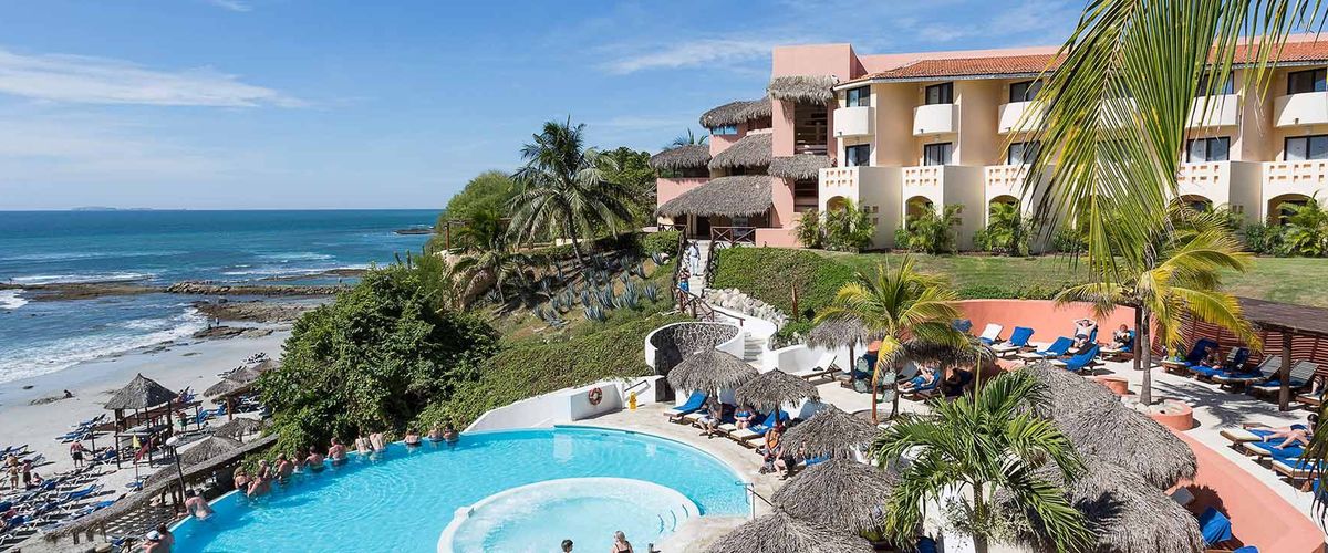 teren hotelu, plaża, basen