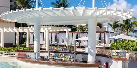basen, drink bar