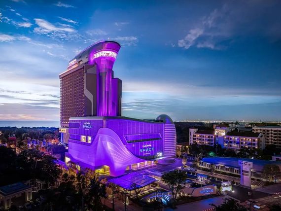 Grande Centre Point Space