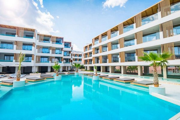 Akasha Beach ex Armava