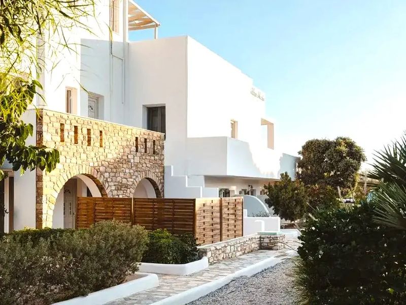 Almiriki Naxos Beachside Living