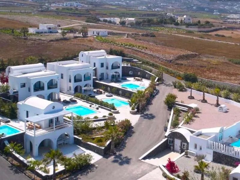 Amor Hideaway Villas