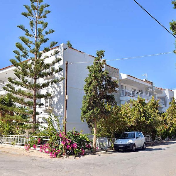 Anna Aparthotel