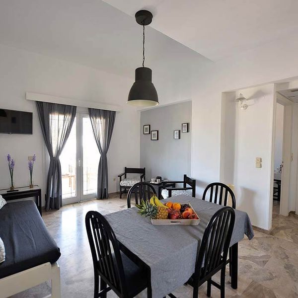 Anna Aparthotel