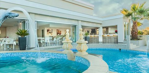 pool bar