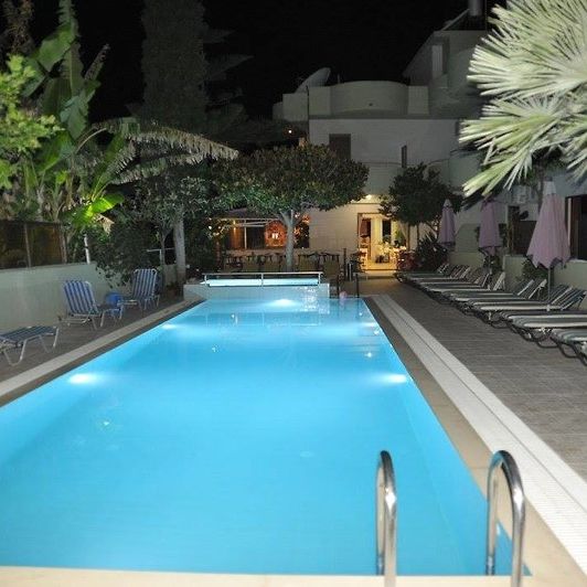 Anseli Apartments and Studios