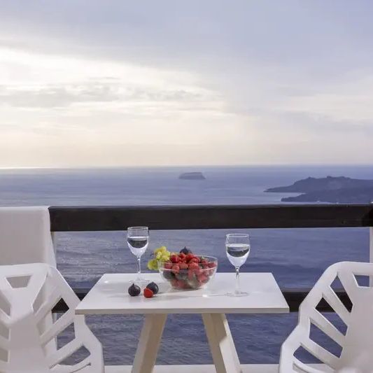 Apeiron Blue Santorini