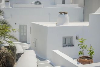 Aqua Serenity Luxury Suites