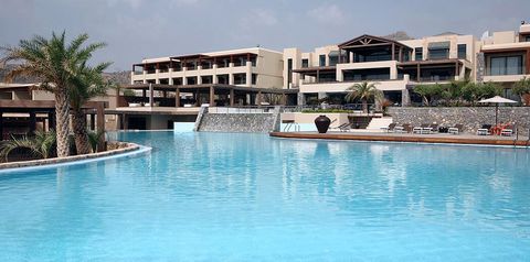 obiekt, teren hotelu, basen